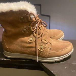 Sorel winter boots (women’s size 11)